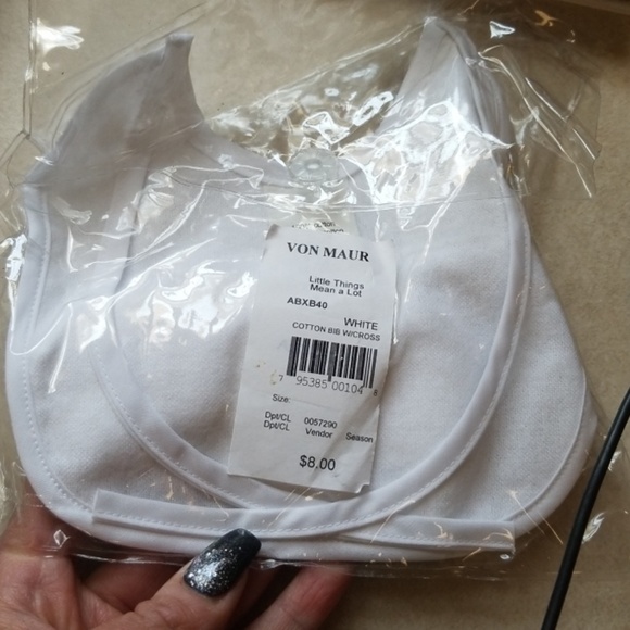 Child's christening gown with Bonnet & socks - Picture 7 of 8